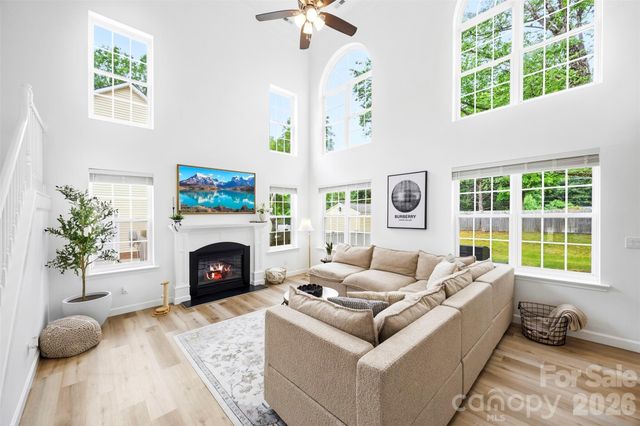 132 Elizabeth Hearth Road, Mooresville, NC 28115