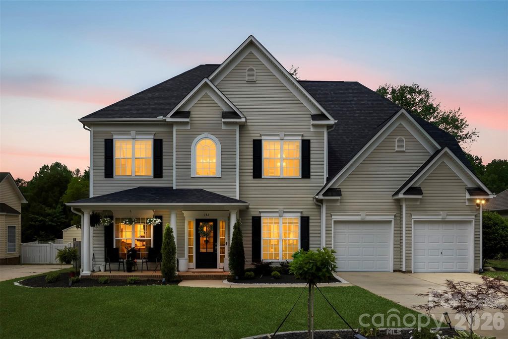 132 Elizabeth Hearth Road, Mooresville, NC 28115