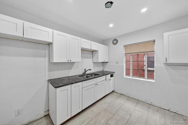 17540 Indiana Street, Detroit, MI 48221