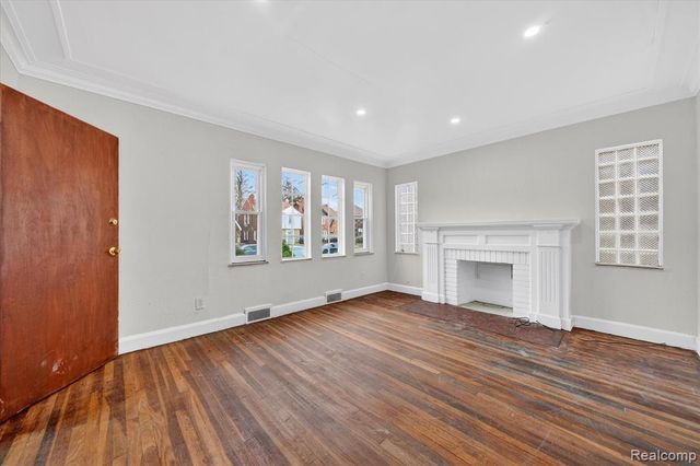 17540 Indiana Street, Detroit, MI 48221