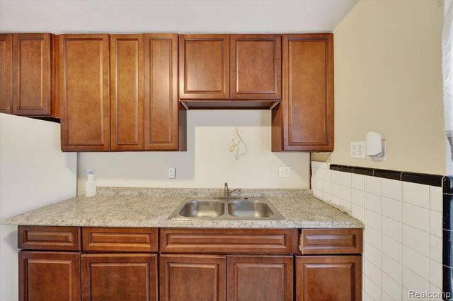 17540 Indiana Street, Detroit, MI 48221