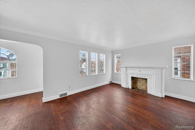 17540 Indiana Street, Detroit, MI 48221