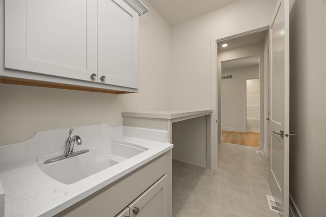 11265 Twilight Drive, West Des Moines, IA 50266