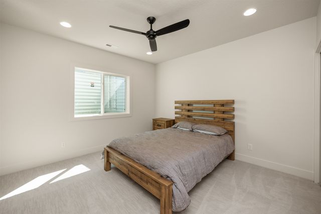 11265 Twilight Drive, West Des Moines, IA 50266