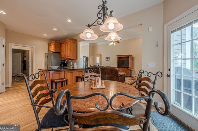 401 Oakwind Drive, Canton, GA 30114