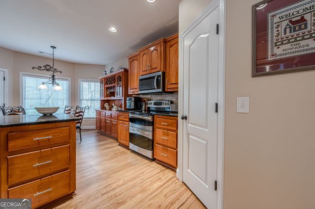 401 Oakwind Drive, Canton, GA 30114