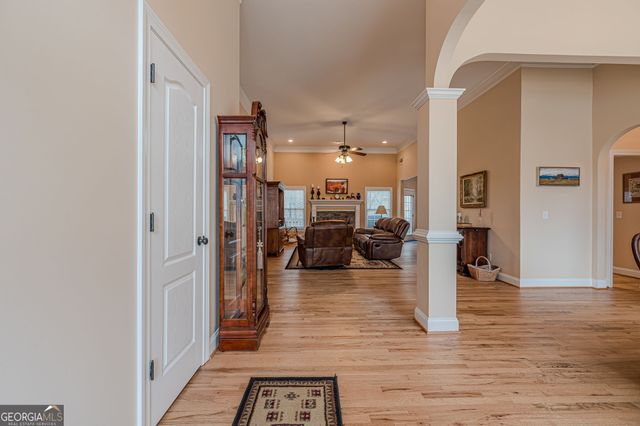 401 Oakwind Drive, Canton, GA 30114