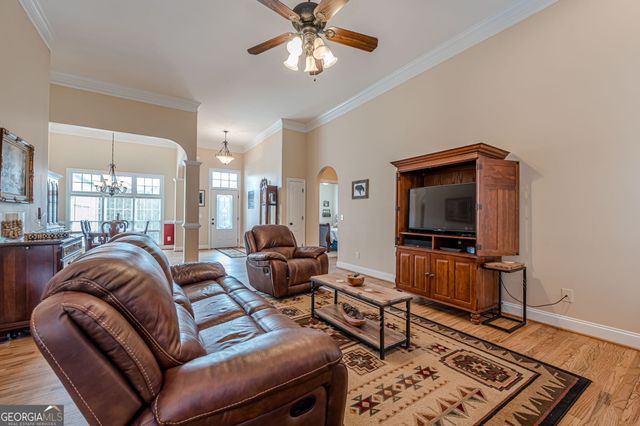 401 Oakwind Drive, Canton, GA 30114