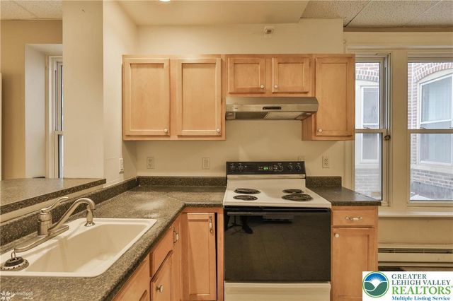 22 South 13th Street, Allentown City, PA 18102