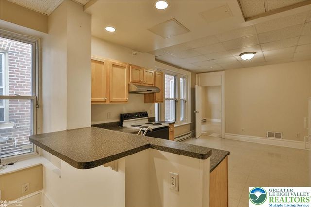 22 South 13th Street, Allentown City, PA 18102