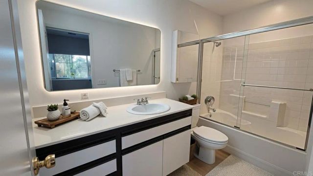 1441 Robinson Ave, San Diego, CA 92103