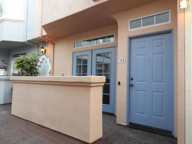 1441 Robinson Ave, San Diego, CA 92103
