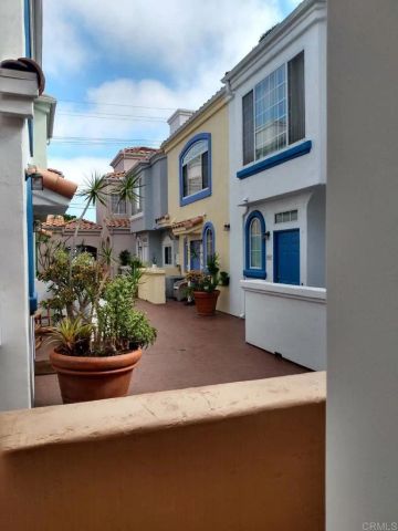 1441 Robinson Ave, San Diego, CA 92103