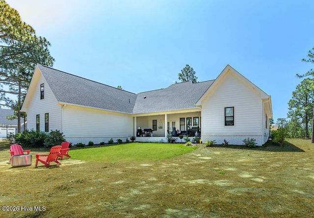 237 Carriage Park Drive, West End, NC 27376