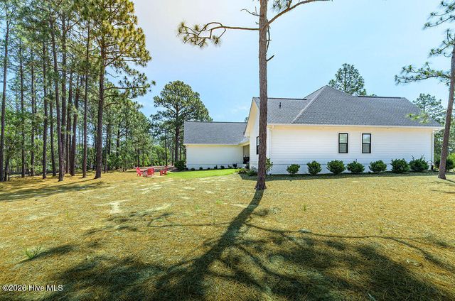 237 Carriage Park Drive, West End, NC 27376
