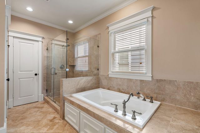 316 Aurora Street, Houston, TX 77008