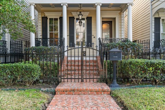 316 Aurora Street, Houston, TX 77008