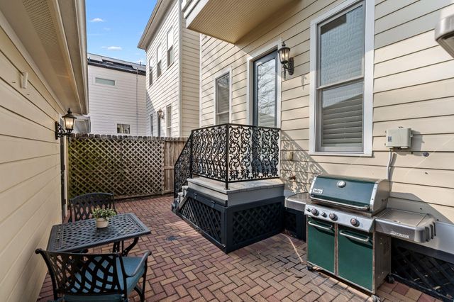 316 Aurora Street, Houston, TX 77008