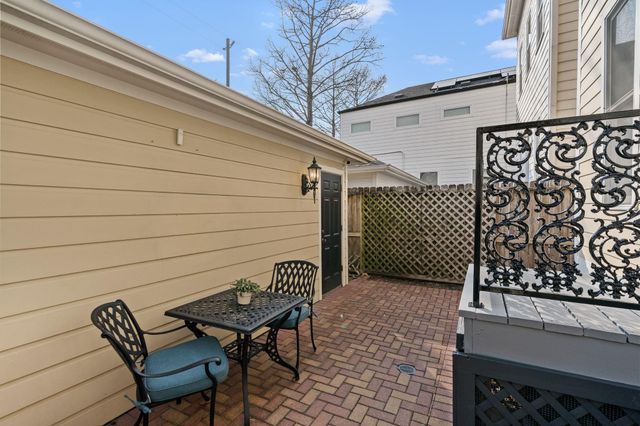 316 Aurora Street, Houston, TX 77008