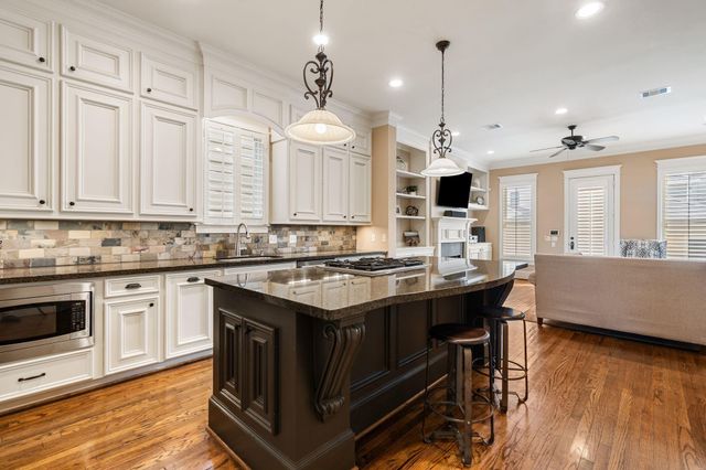 316 Aurora Street, Houston, TX 77008