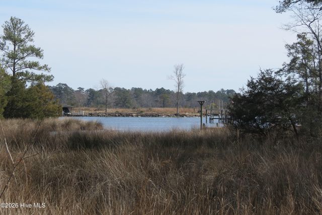 280 Winding Creek Drive, Oriental, NC 28571