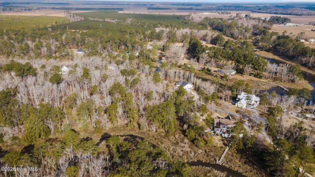 280 Winding Creek Drive, Oriental, NC 28571