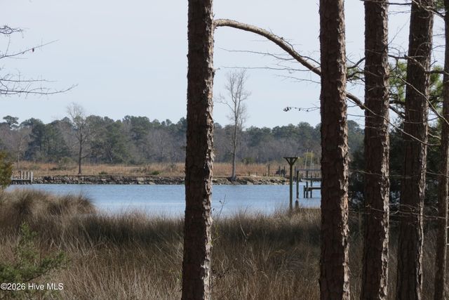 280 Winding Creek Drive, Oriental, NC 28571