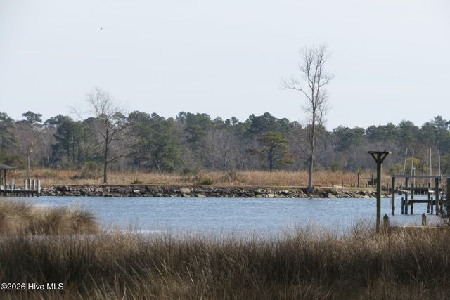 280 Winding Creek Drive, Oriental, NC 28571