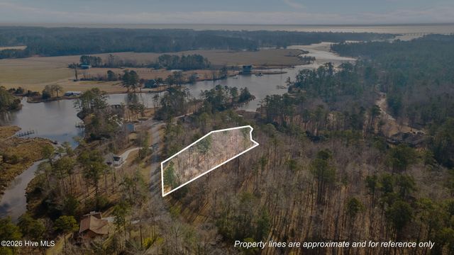 280 Winding Creek Drive, Oriental, NC 28571