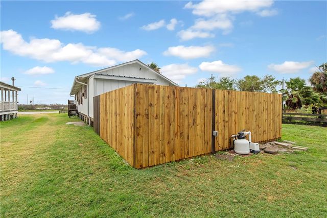 1326 Ross Ave, Port Aransas, TX 78373