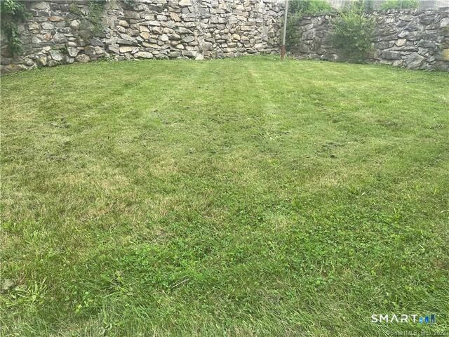 61 8th Street, Derby, CT 06418