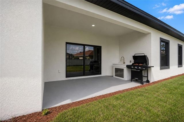 2040 Gerald Avenue, North Port, FL 34286