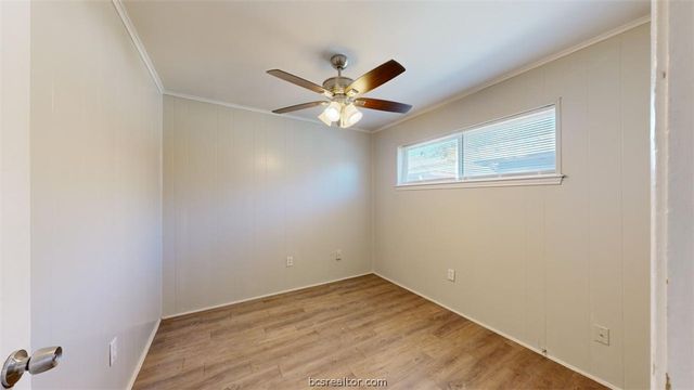 208 Lynn Drive B, Bryan, TX 77801