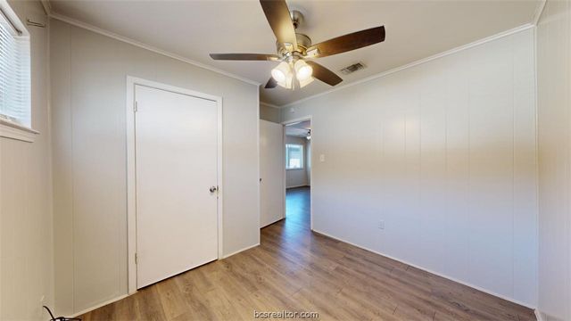 208 Lynn Drive B, Bryan, TX 77801