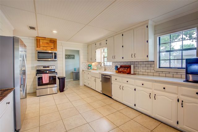 929 Church Street, Sulphur Springs, TX 75482