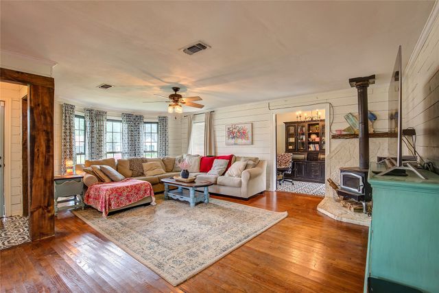 929 Church Street, Sulphur Springs, TX 75482