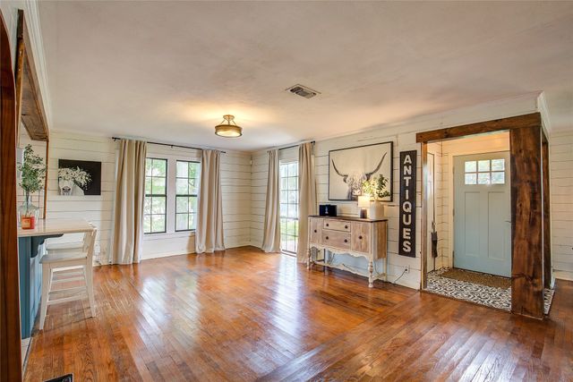 929 Church Street, Sulphur Springs, TX 75482