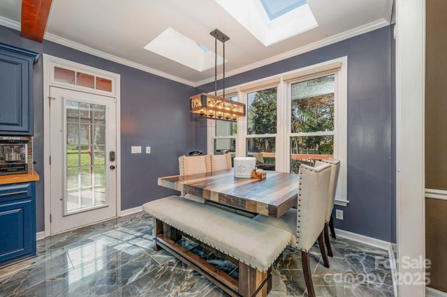 10927 Parkleigh Drive, Charlotte, NC 28262