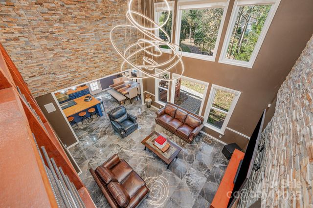 10927 Parkleigh Drive, Charlotte, NC 28262