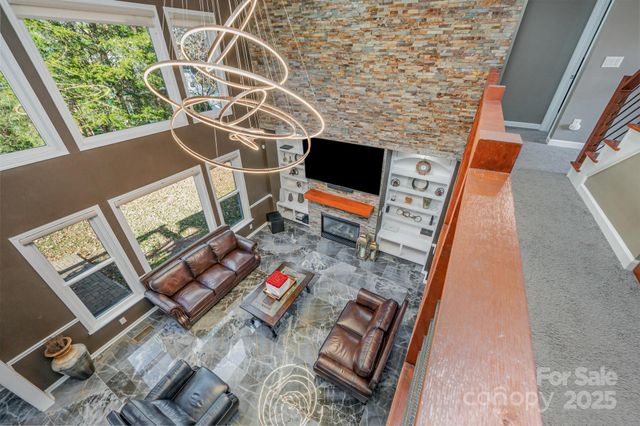 10927 Parkleigh Drive, Charlotte, NC 28262