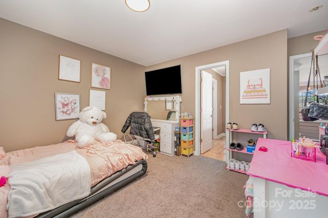 10927 Parkleigh Drive, Charlotte, NC 28262