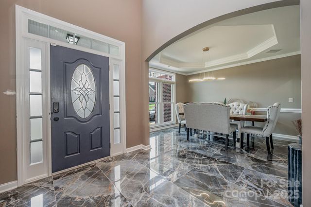 10927 Parkleigh Drive, Charlotte, NC 28262