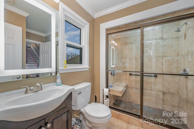 10927 Parkleigh Drive, Charlotte, NC 28262