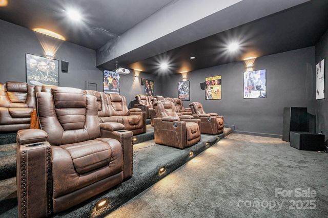 10927 Parkleigh Drive, Charlotte, NC 28262