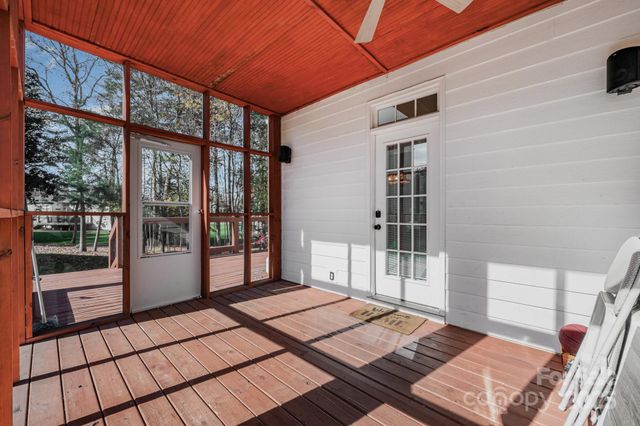 10927 Parkleigh Drive, Charlotte, NC 28262