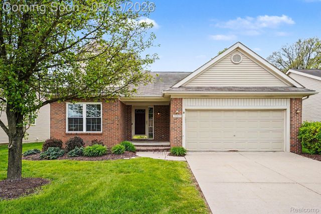 31027 Dawson Street, Garden City, MI 48135