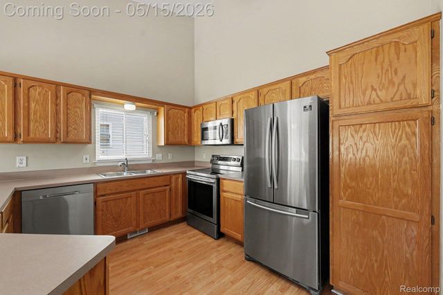 31027 Dawson Street, Garden City, MI 48135