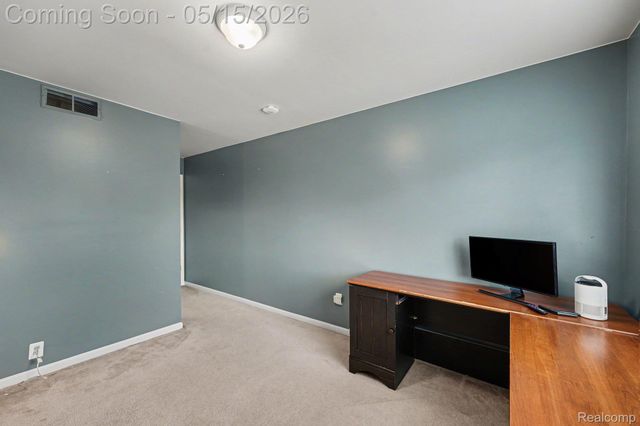 31027 Dawson Street, Garden City, MI 48135