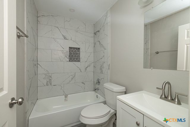 2894 Katy Street, New Braunfels, TX 78130