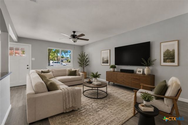 2894 Katy Street, New Braunfels, TX 78130